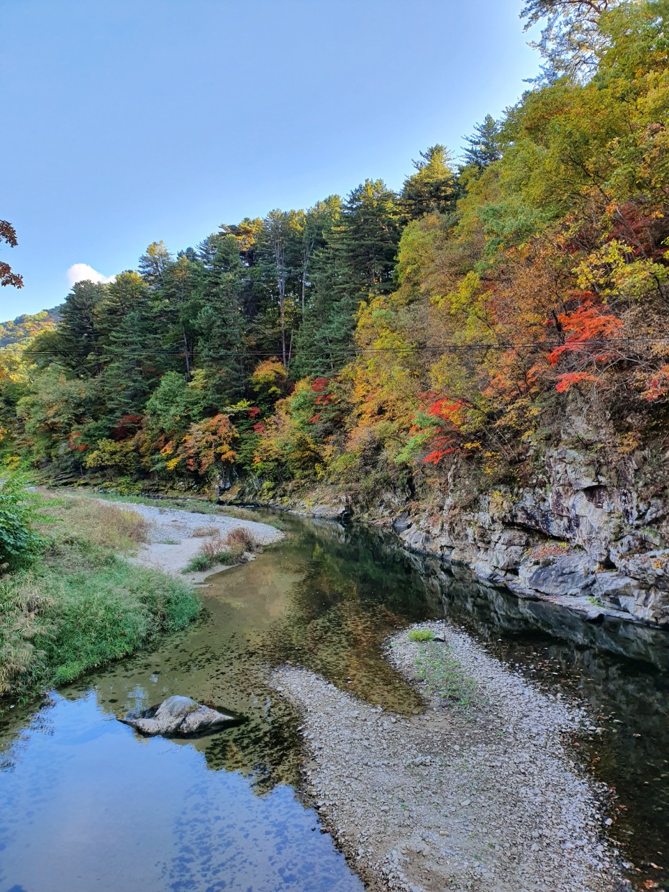 BandPhoto_2019_10_19_20_00_46.jpg